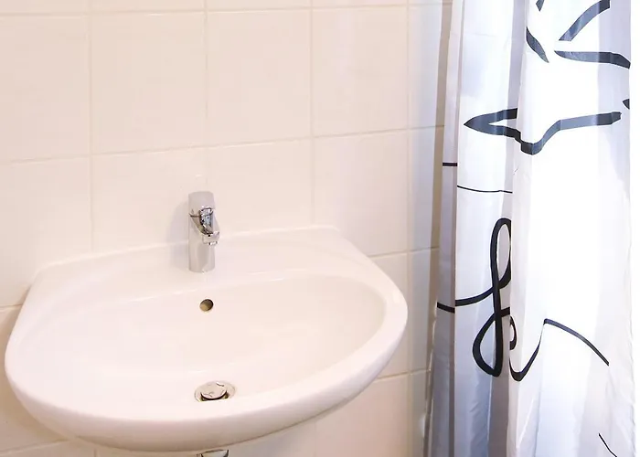 Work & 2 아파트 *